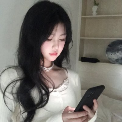 柜中野兽 海报